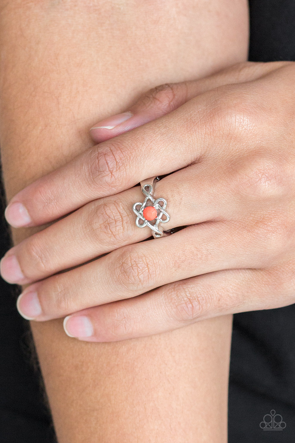 Paparazzi Vibrant Vibes - Orange Ring