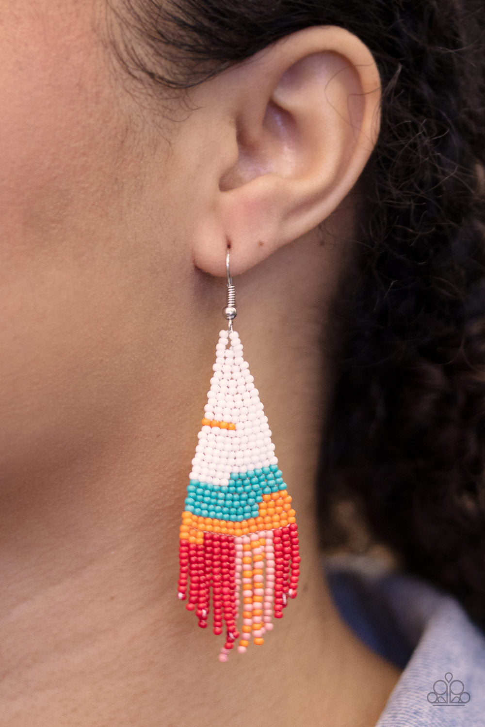 Paparazzi Summer Heat - White Earrings