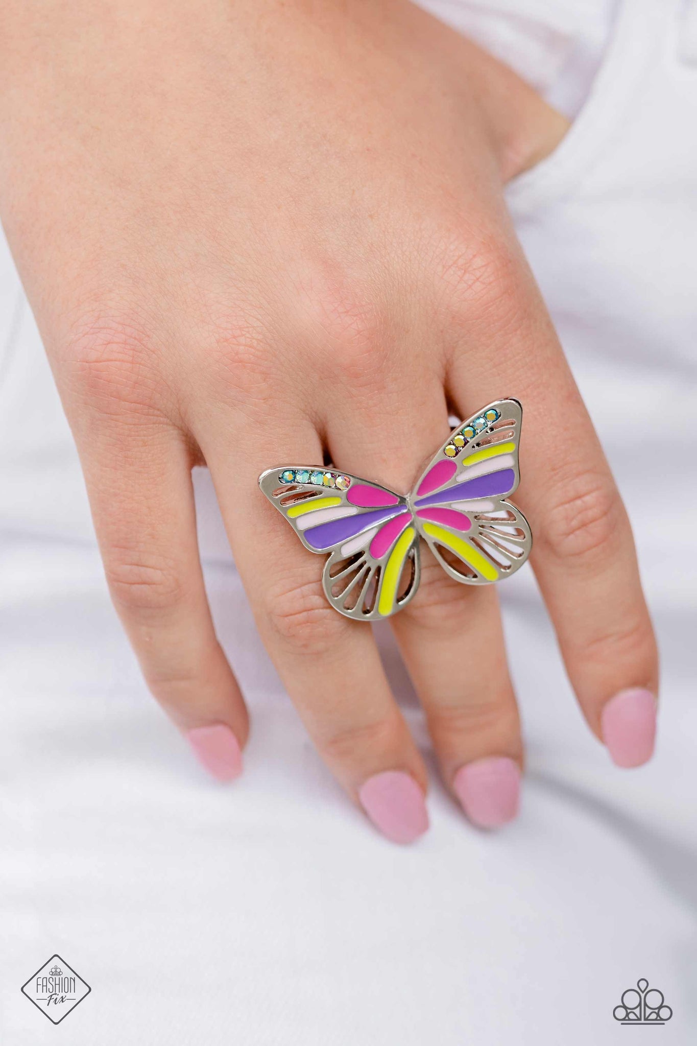 Paparazzi Glimpses of Malibu - Complete Trend Blend - August 2023