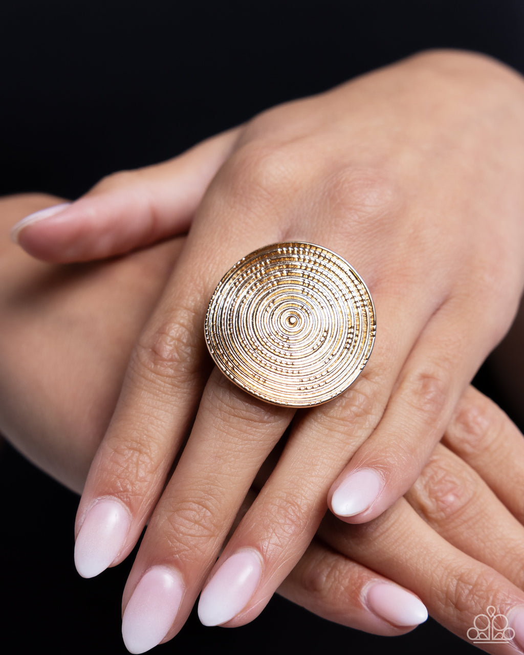 Paparazzi Dizzying Delight - Gold Ring