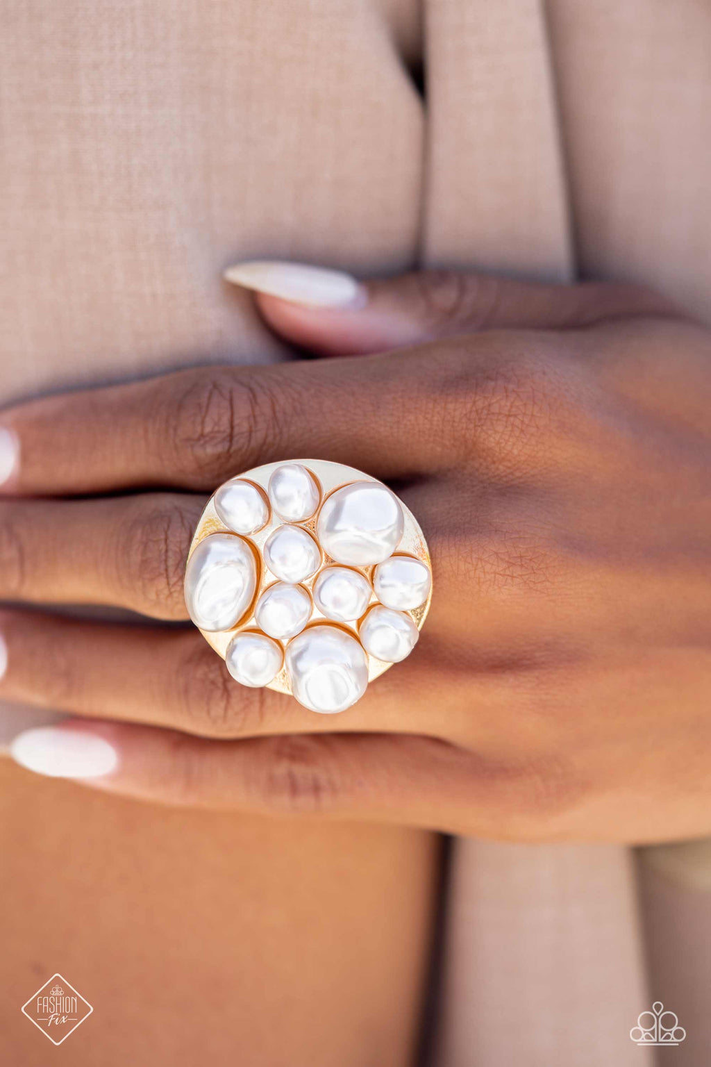 Paparazzi SEA Reason - Gold Ring
