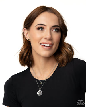 Paparazzi Birthstone Beauty - Green Necklace (August)