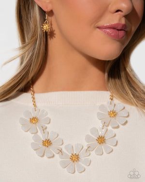 Paparazzi Pastel Promenade - White Necklace