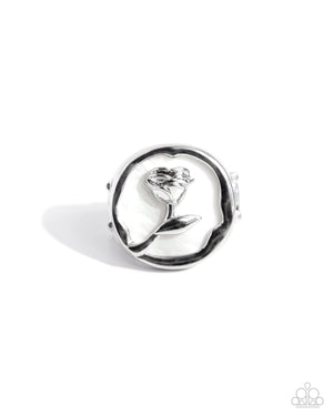 Paparazzi Belles Rose - White Ring