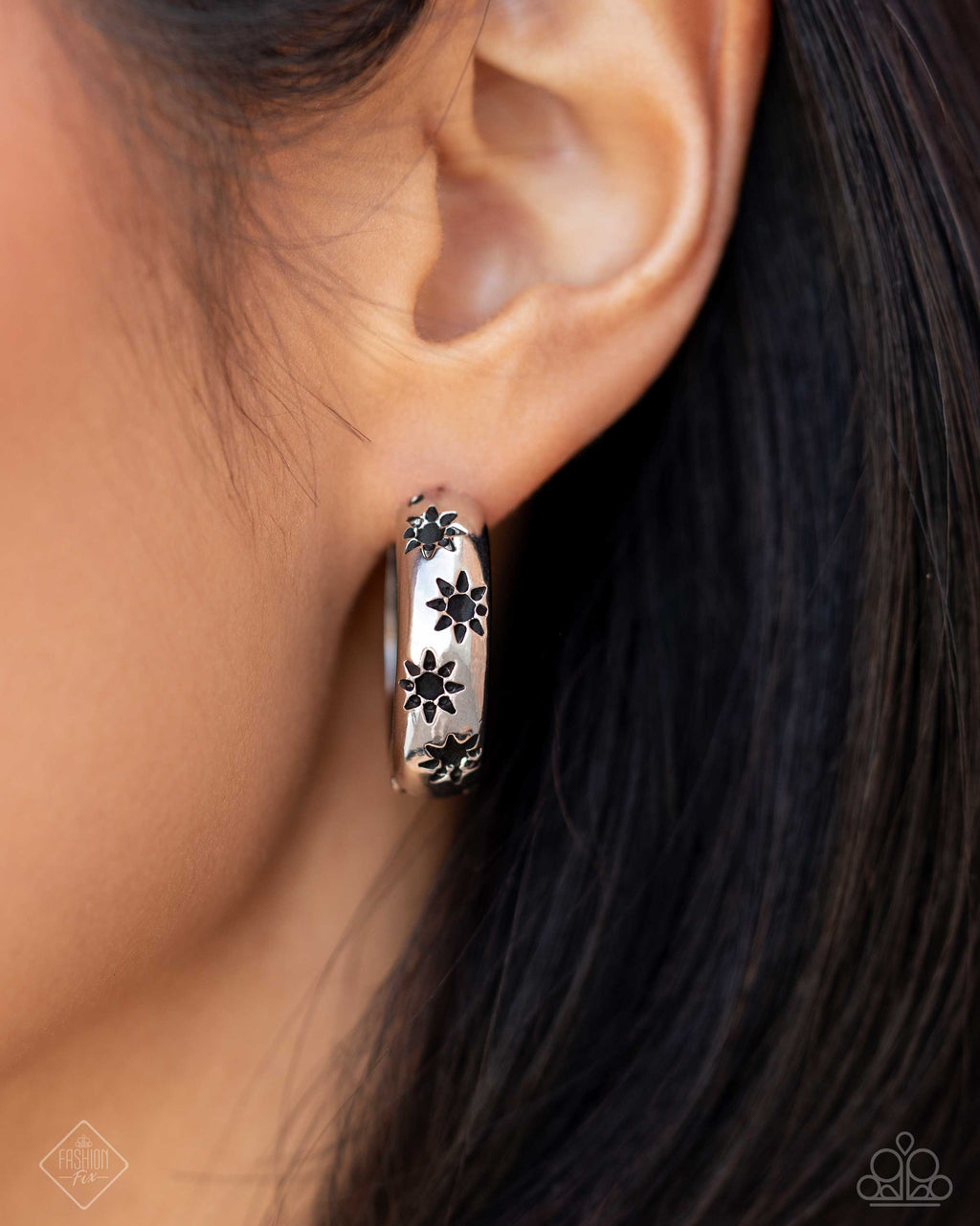 Paparazzi Celestial Clique - Silver Earrings