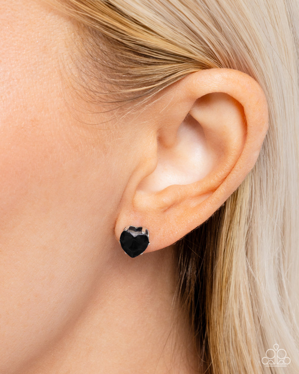 Paparazzi Sweetheart Stunner - Black Earrings