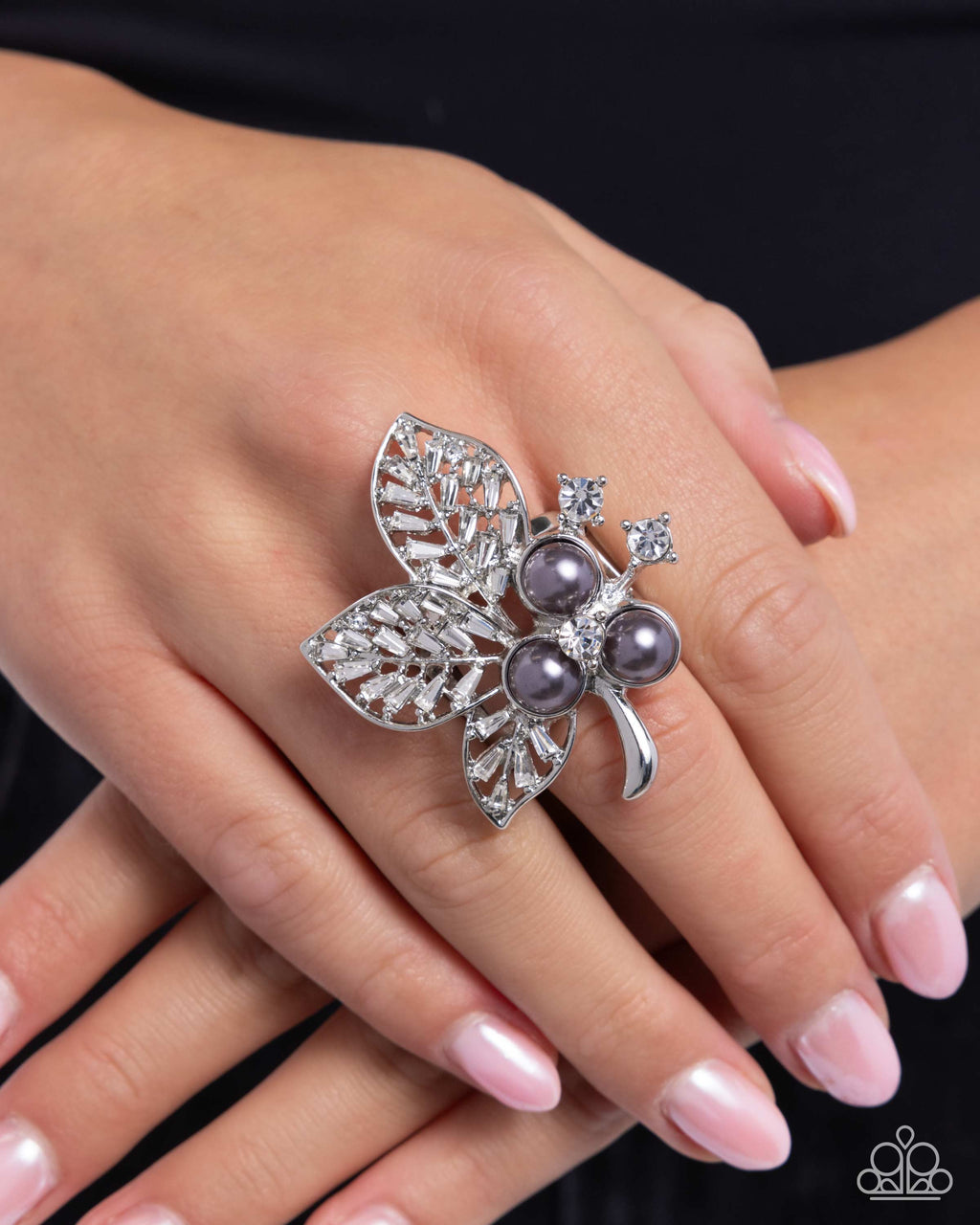 Paparazzi Luminescent Leaves - Silver Ring