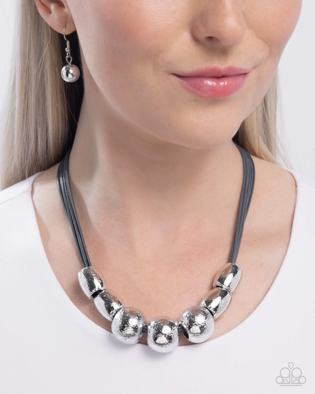 Paparazzi Powerhouse Push - Silver Necklace