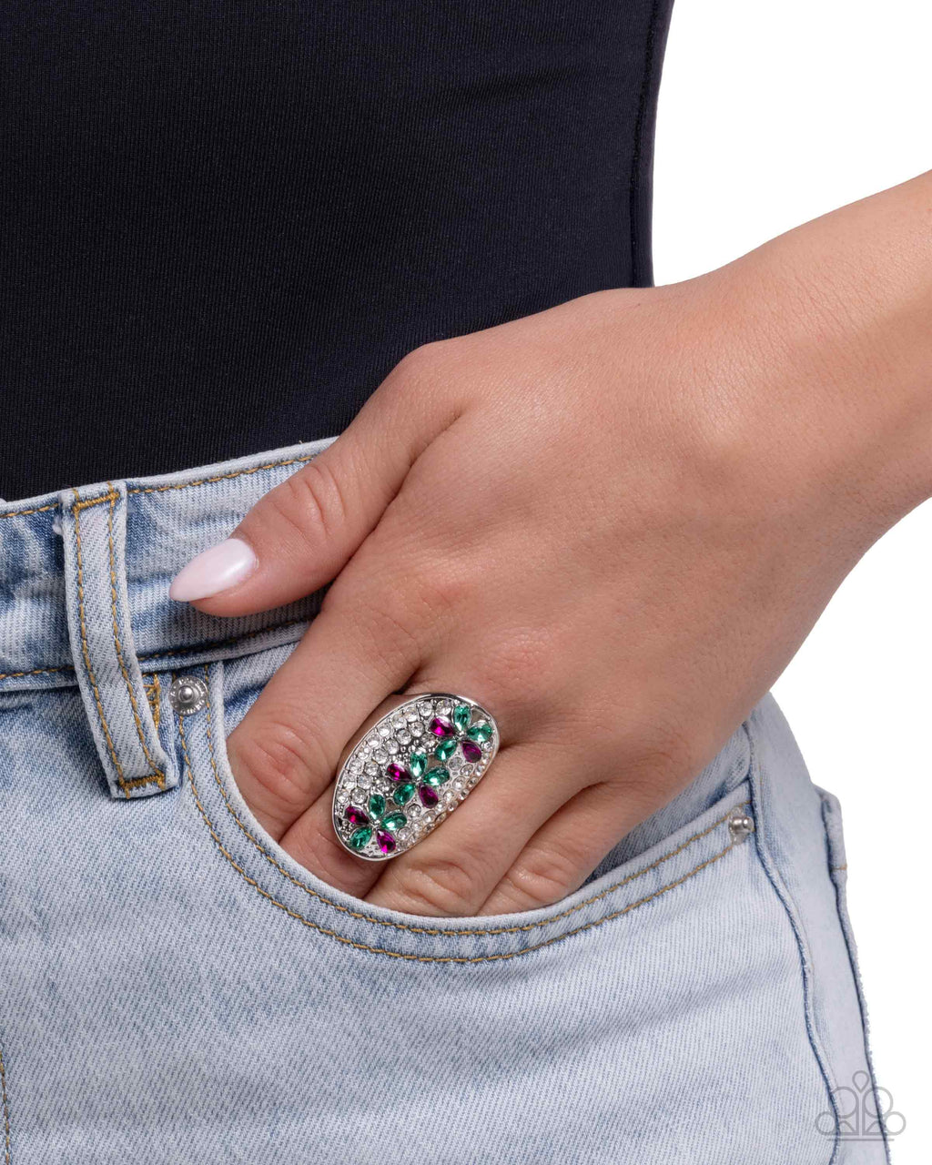 Paparazzi Linear Lush - Green Ring