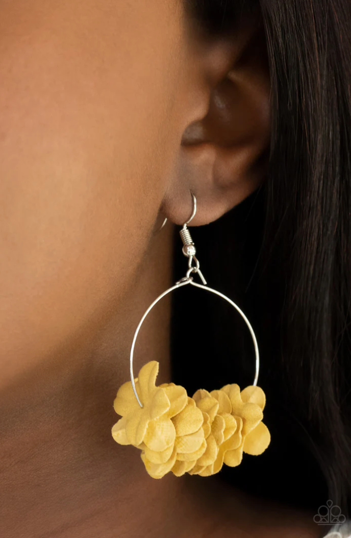 Paparazzi Flirty Florets - Yellow Earrings