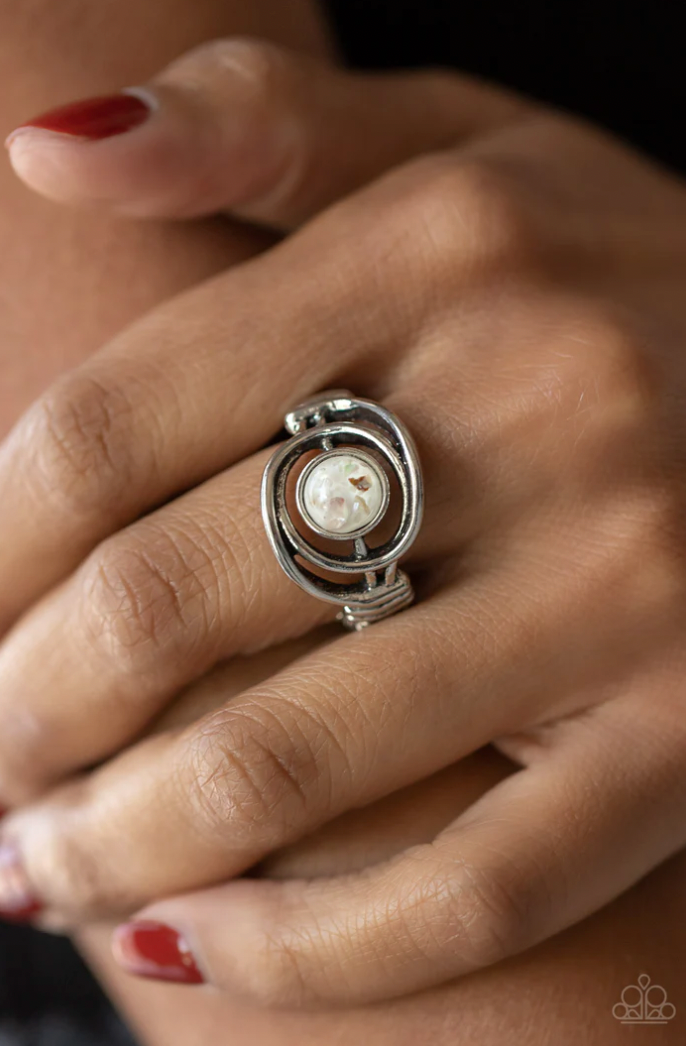 Paparazzi Celestial Karma - White Ring