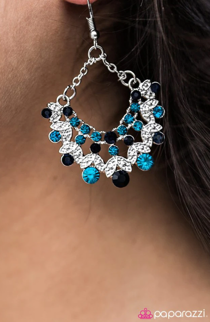 Paparazzi Hey, Glitter Glitter - Blue Earrings