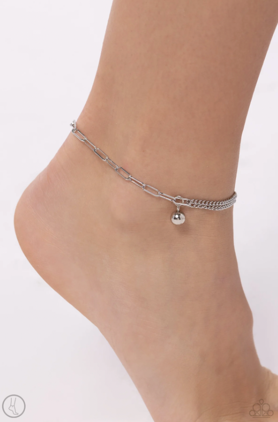 Paparazzi Solo Sojourn - Silver Anklet