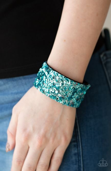 Paparazzi Starry Sequins - Blue Bracelet - Spellbound Jewelz