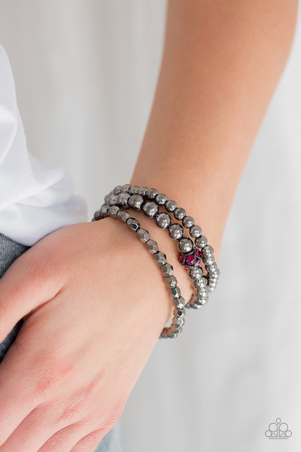 Paparazzi Noticeably Noir - Pink Bracelet