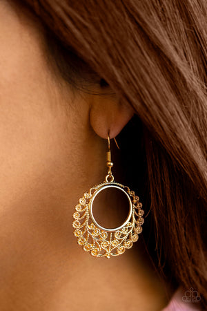 Paparazzi Grapevine Glamorous - Gold Earrings