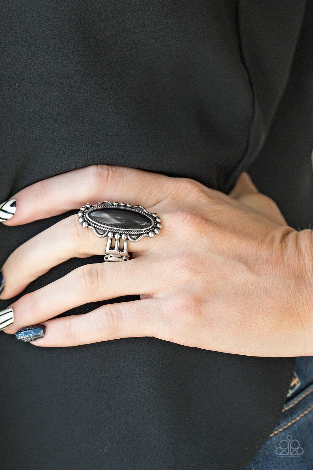 Paparazzi Leave No Trace - Black Ring