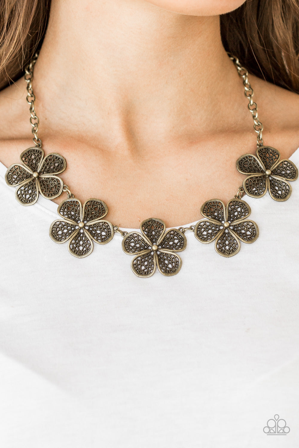 Paparazzi No Common Daisy - Brass Necklace
