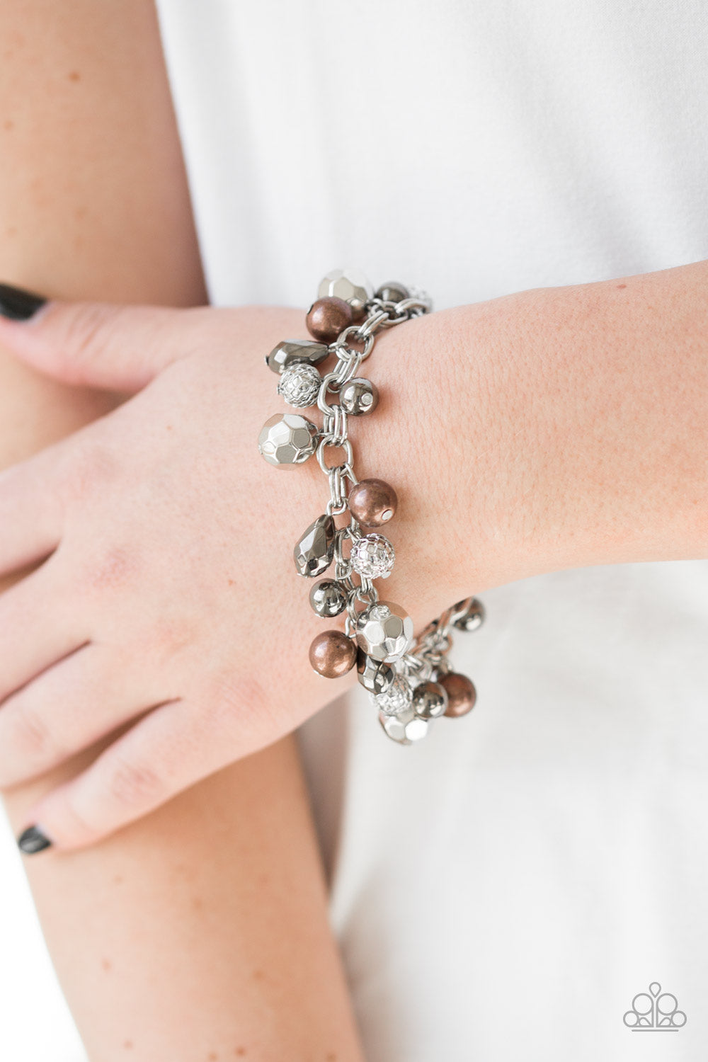 Paparazzi Invest In This - Silver Bracelet