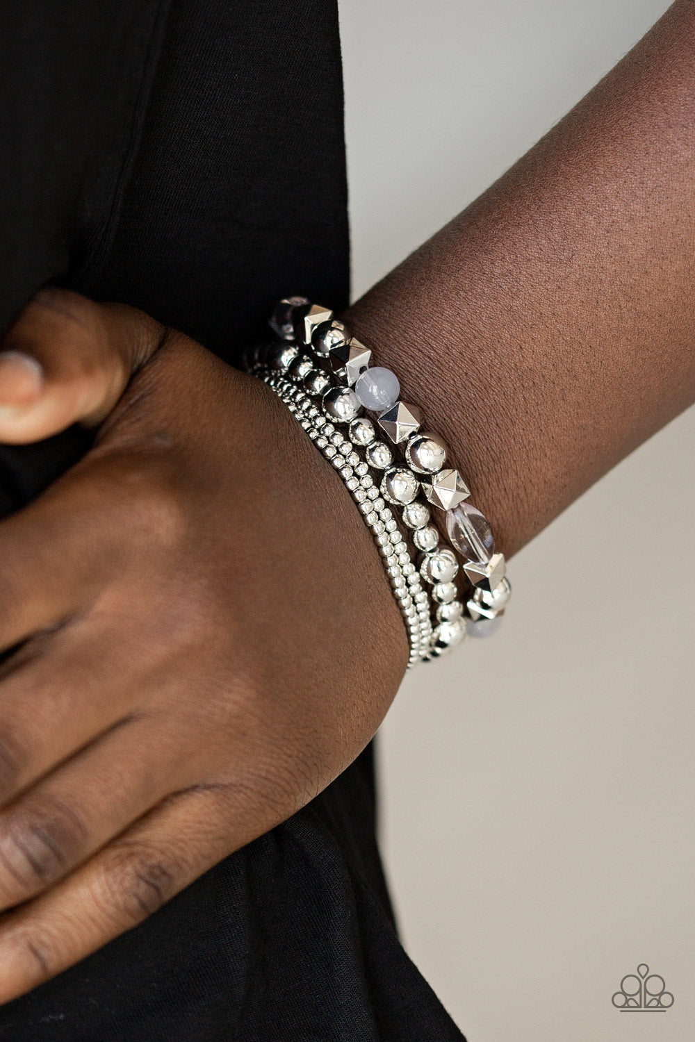 Paparazzi Babe-alicious - Silver Bracelet