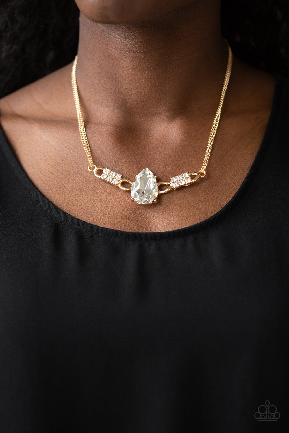 Paparazzi Way To Make An Entrance - Gold Necklace - Spellbound Jewelz