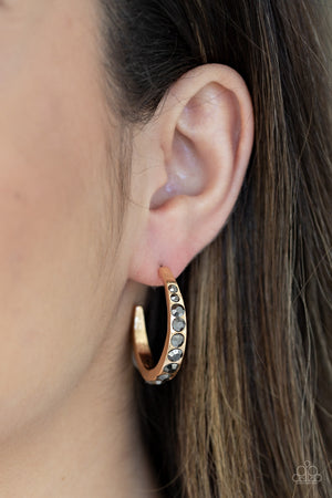 Paparazzi Welcome To Glam Town - Gold Earrings