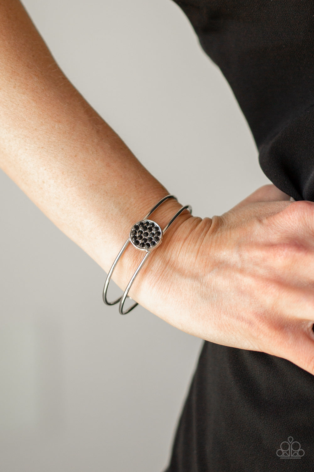 Paparazzi Dial Up The Dazzle - Black Bracelet