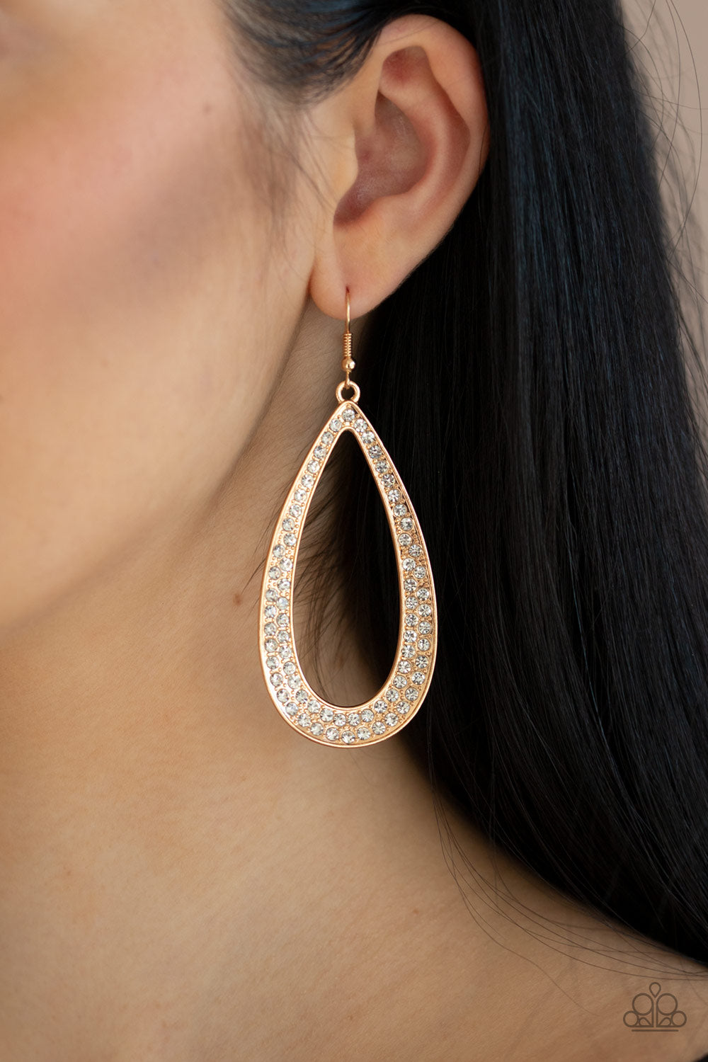 Paparazzi Diamond Distraction - Gold Earrings