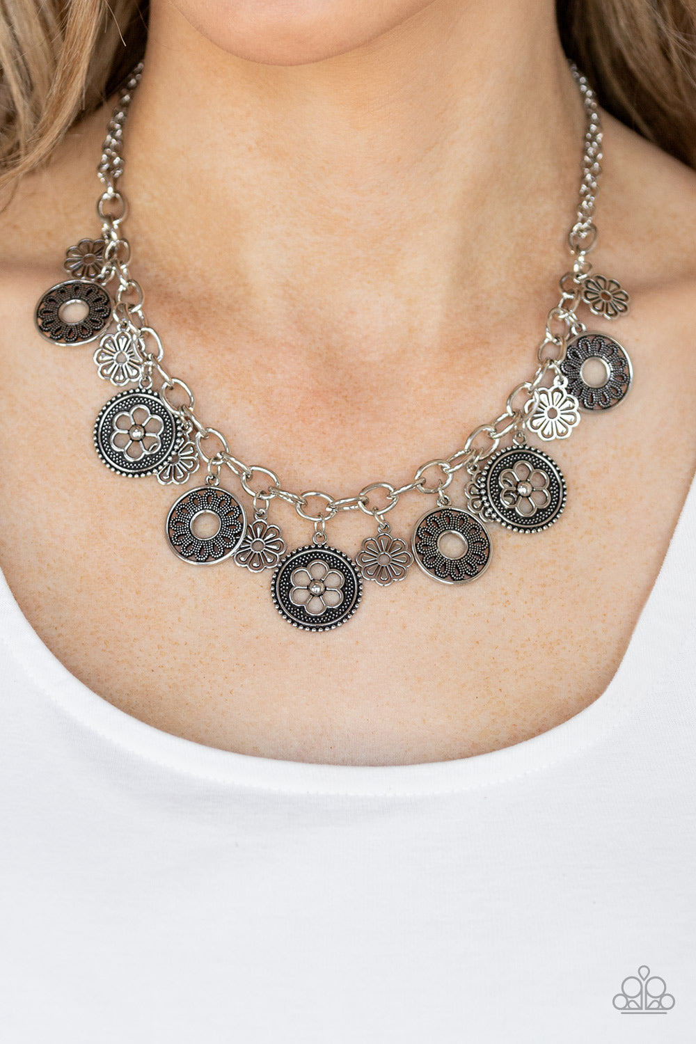 Paparazzi Meadow Masquerade - Silver Necklace