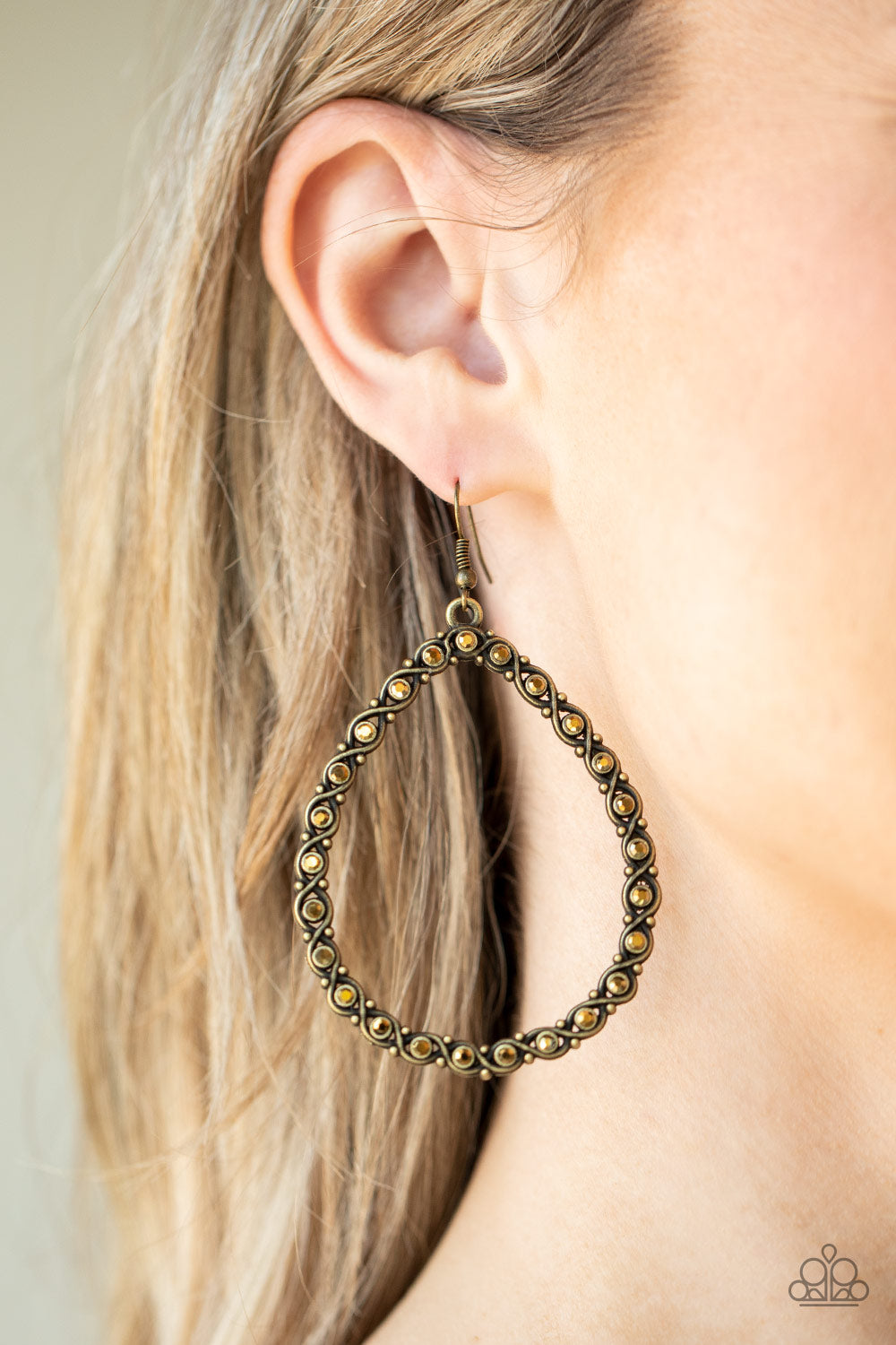 Paparazzi Galaxy Gardens - Brass Earrings