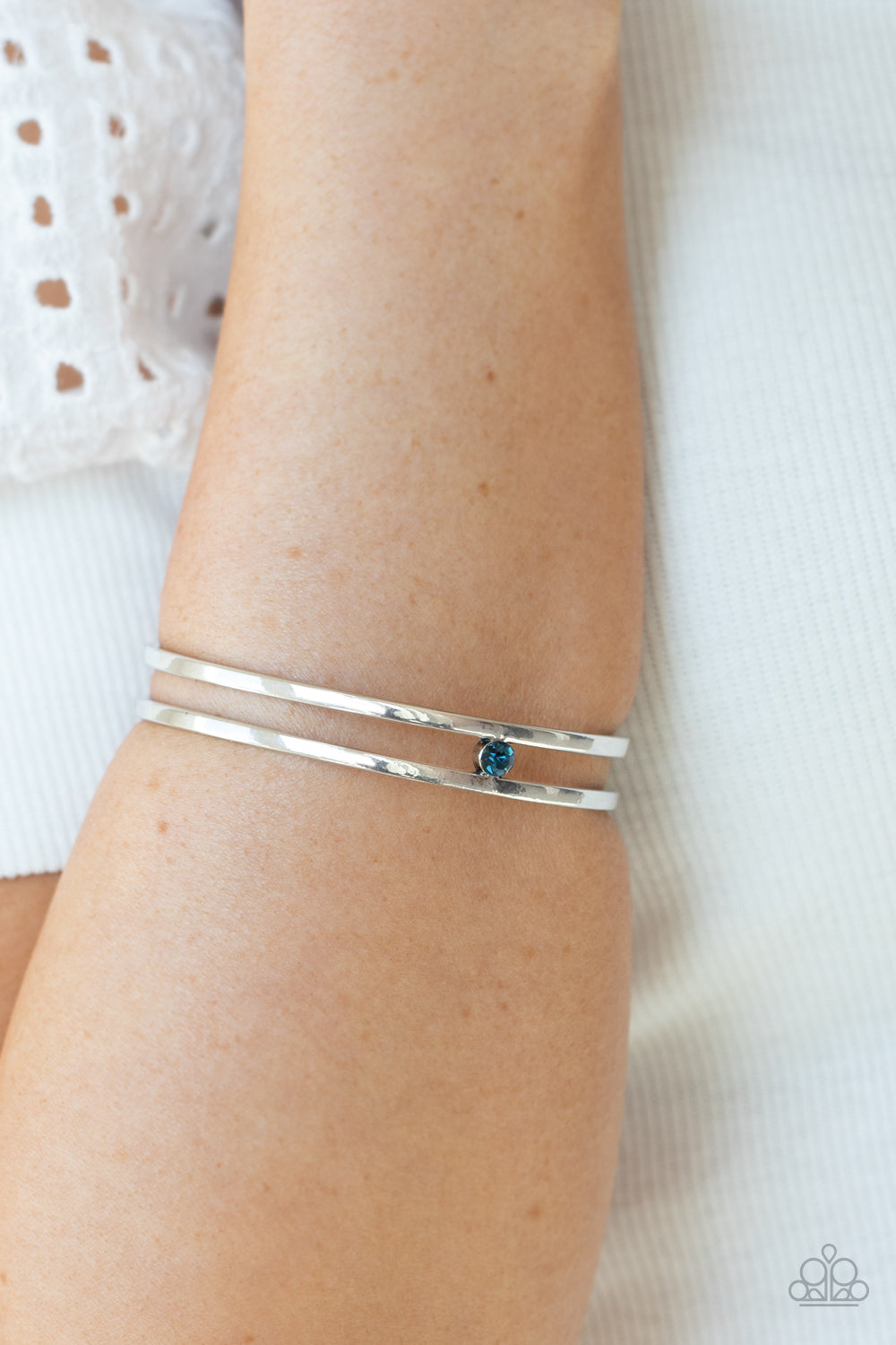 Paparazzi Solo Artist - Blue Bracelet