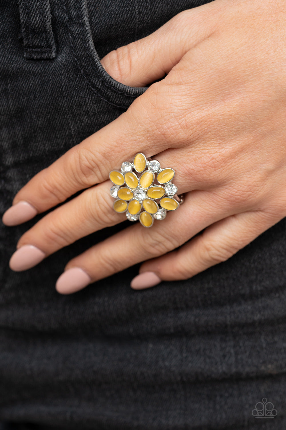 Paparazzi Hopes and GLEAMS - Yellow Ring