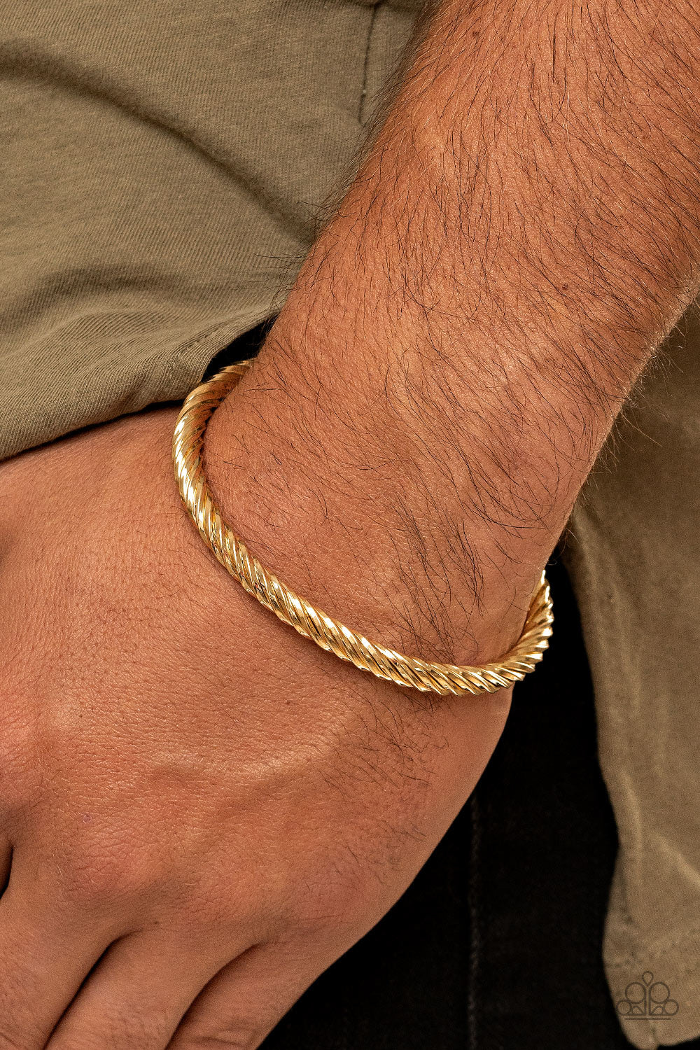Paparazzi Mach Speed - Gold Bracelet