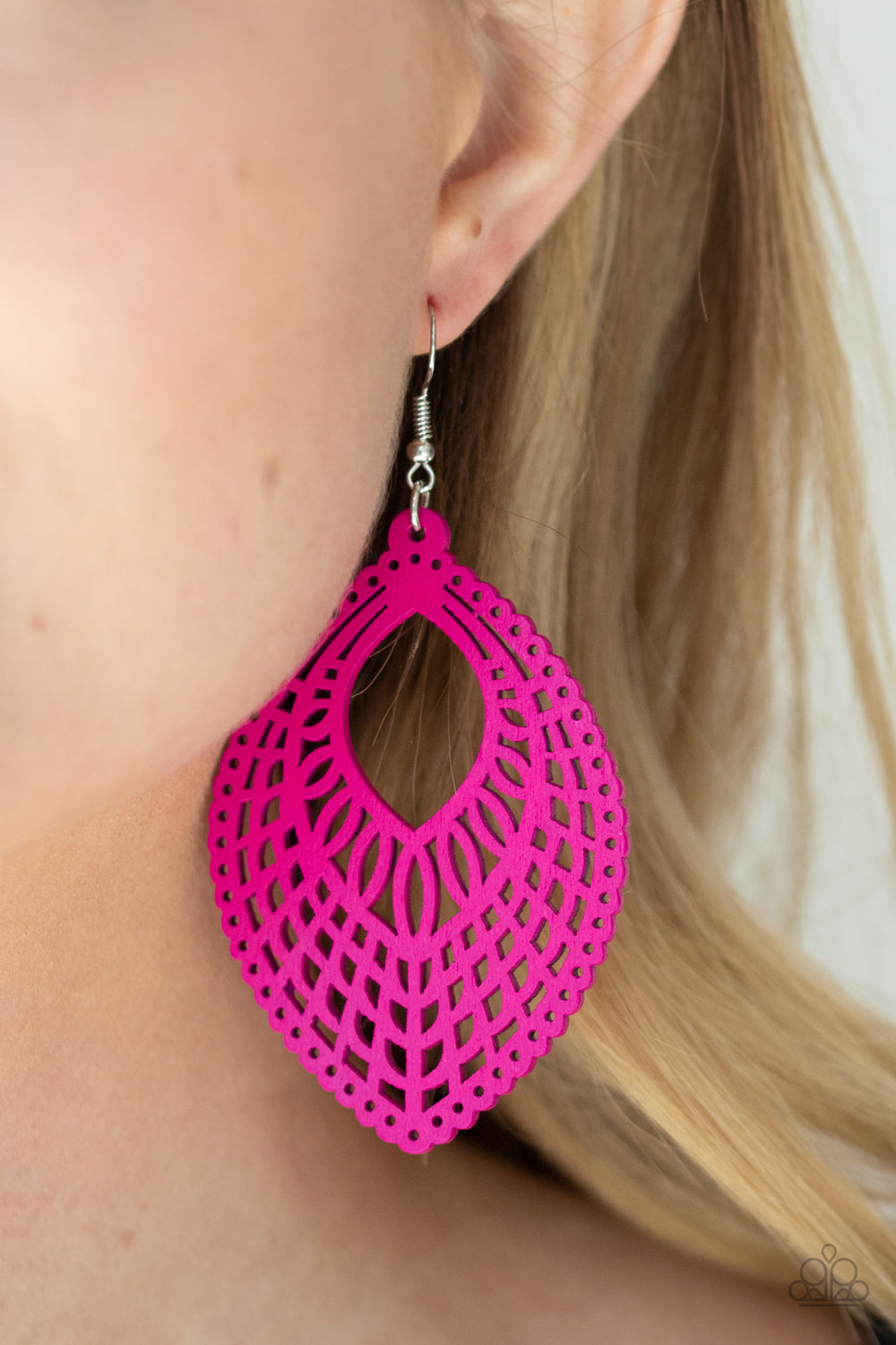 Paparazzi One Beach At A Time - Pink Earrings