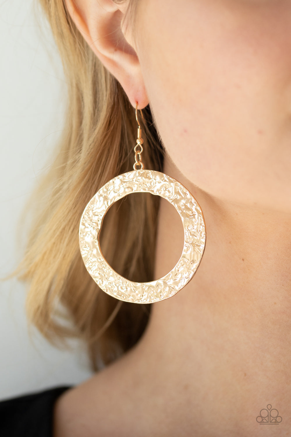 Paparazzi PRIMAL Meridian - Gold Earrings