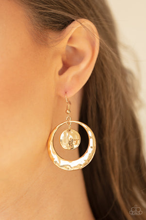 Paparazzi Rounded Radiance - Gold Earrings