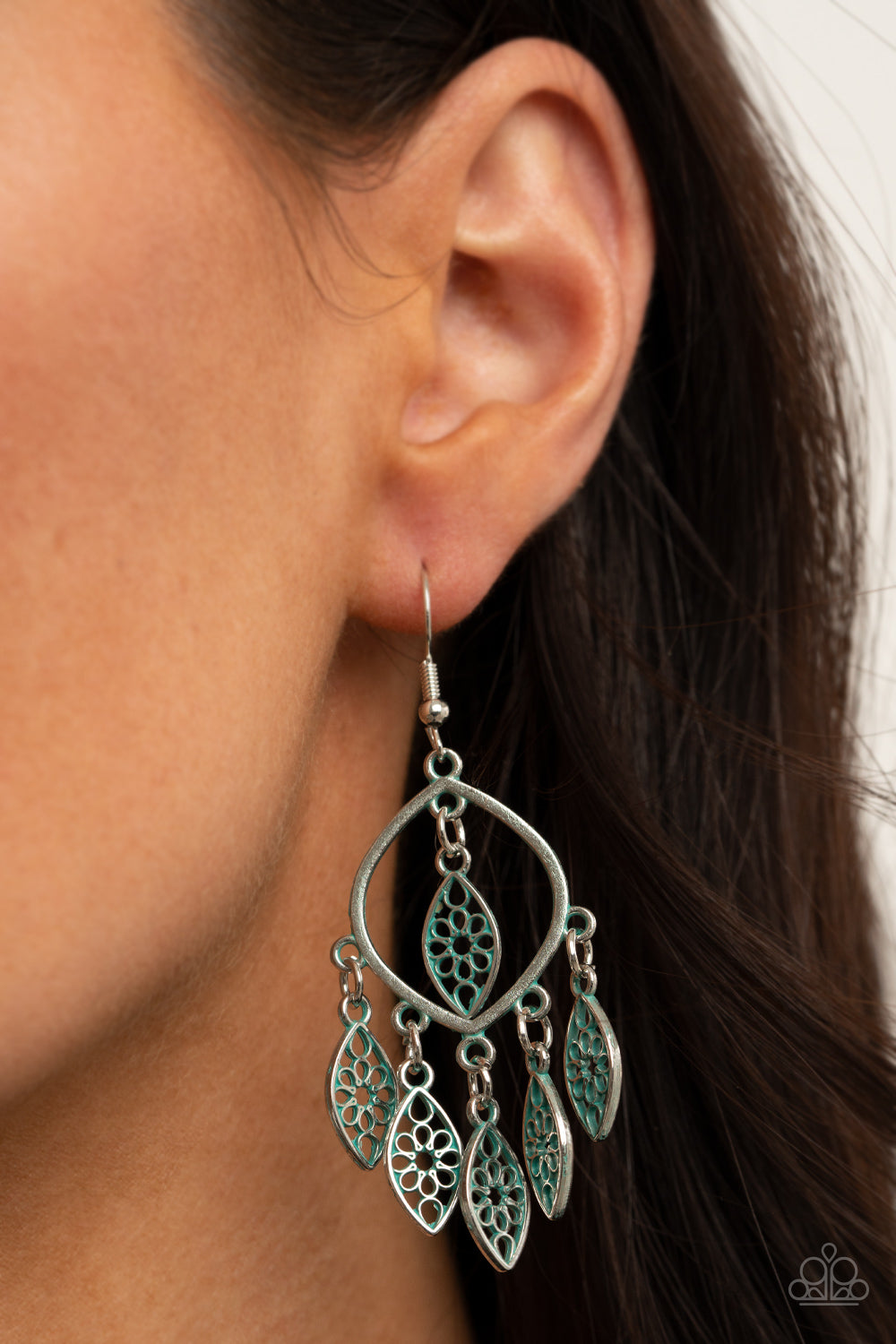 Paparazzi Artisan Garden - Silver Earrings