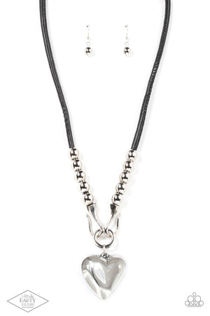 Paparazzi Forbidden Love - Black Necklace