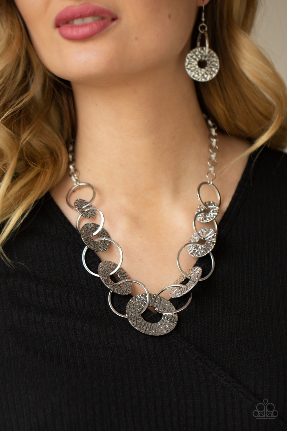 Paparazzi Industrial Envy - Silver Necklace