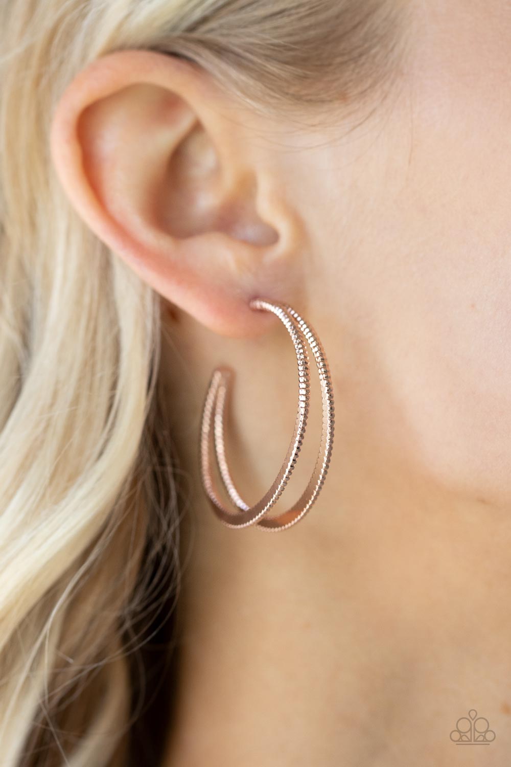 Paparazzi Rustic Curves - Rose Gold Earrings