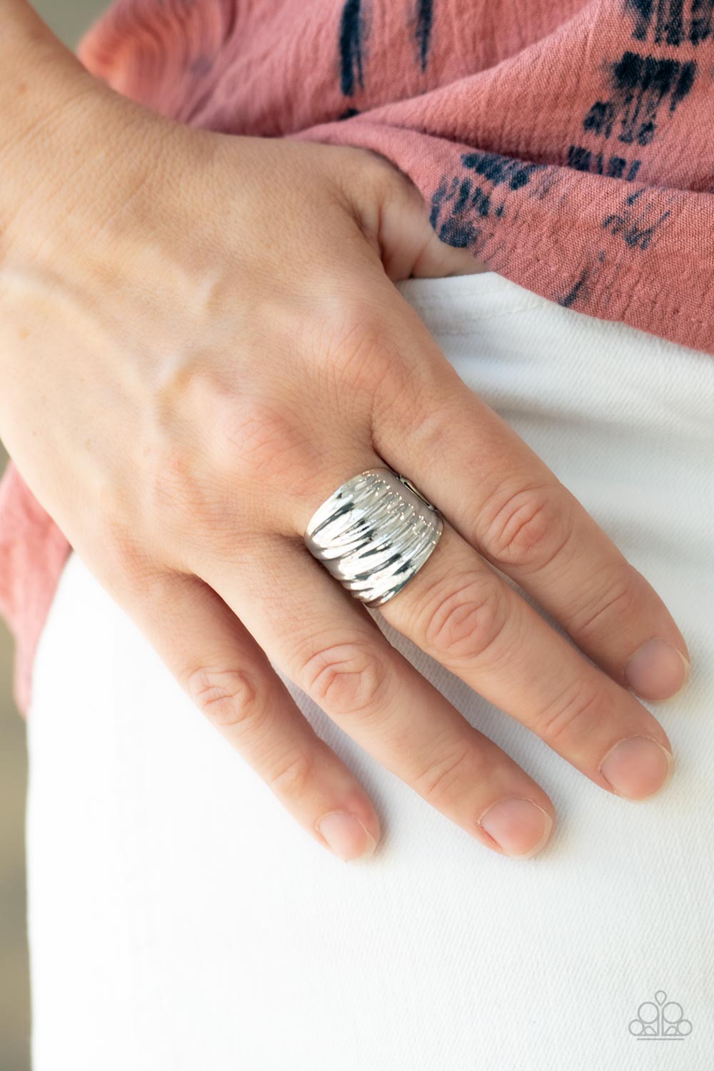 Paparazzi Easily Swayed - Silver Ring