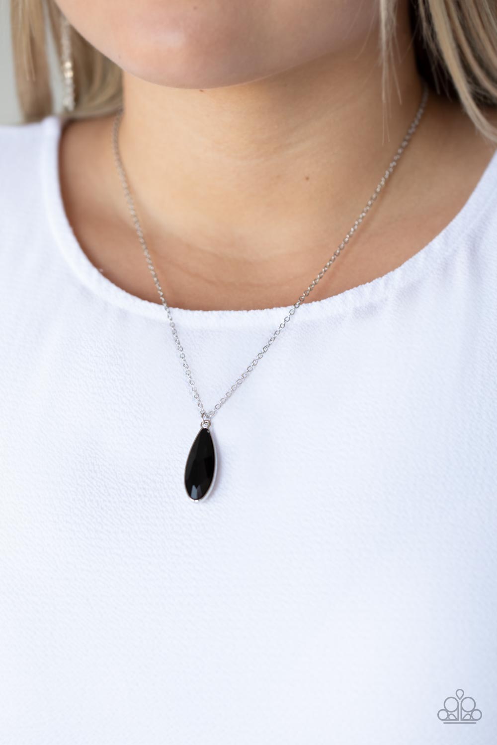 Paparazzi Prismatically Polished - Black Necklace