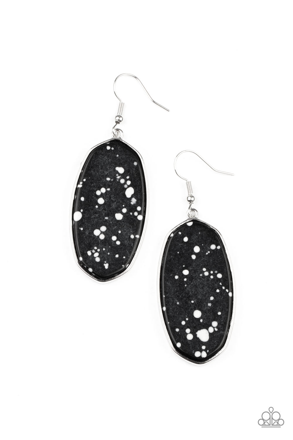 Speckled with white accents, a flat black stone is pressed into a sleek silver fitting for a colorfully seasonal look
