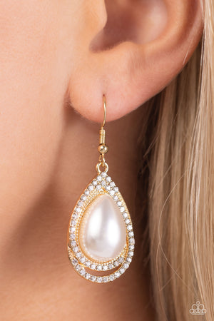 Paparazzi Effortless Elegance - Gold Earrings