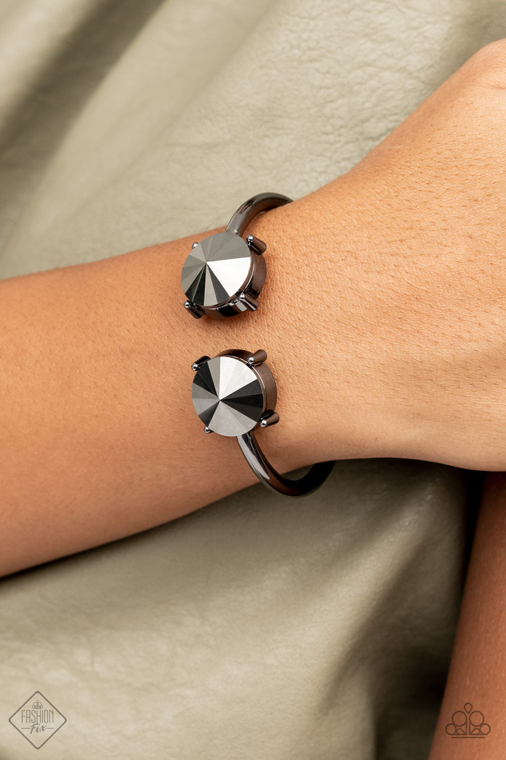 Paparazzi Spark and Sizzle - Black Bracelet