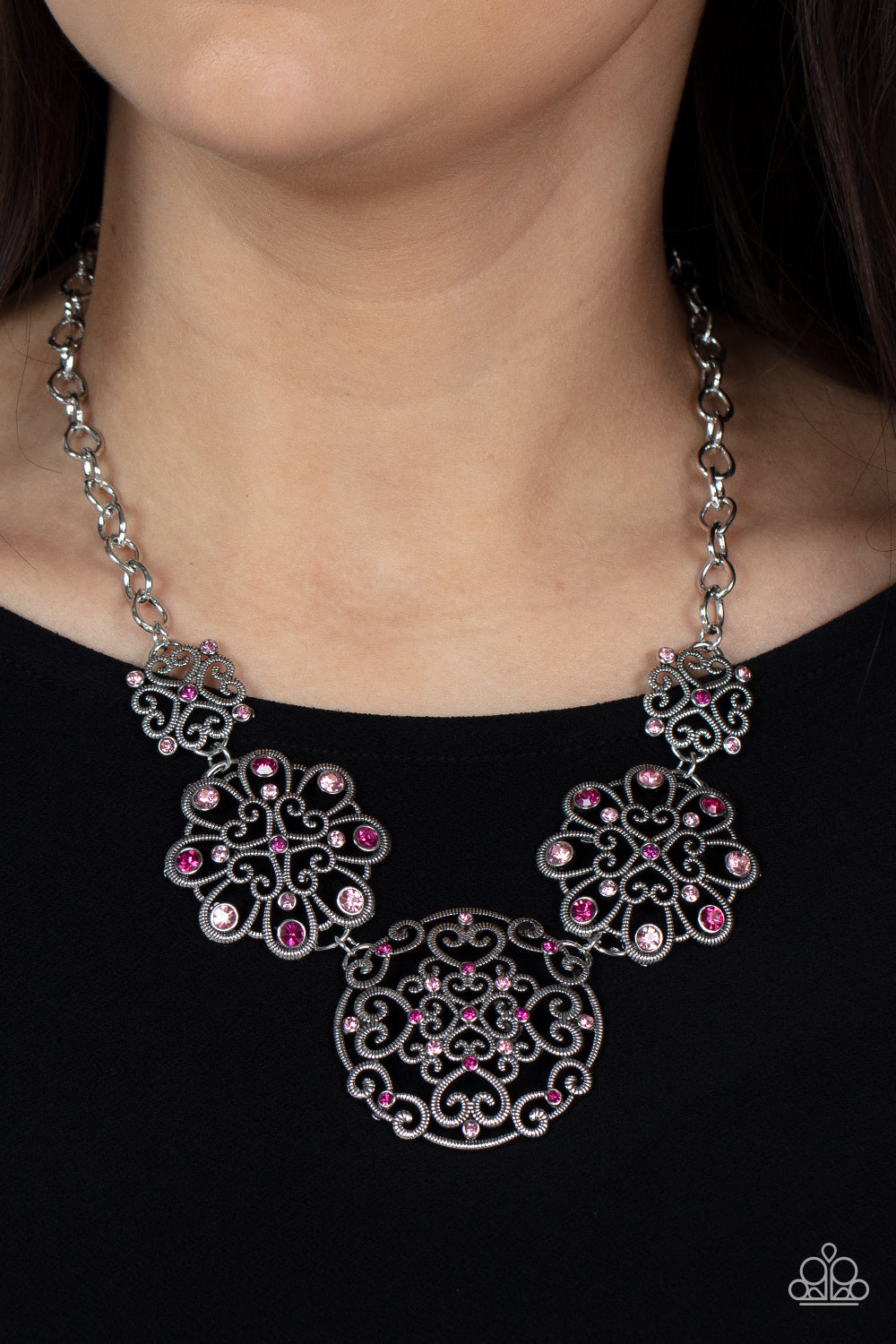 Paparazzi Royally Romantic Pink Necklace Regal Recognition Pink Br