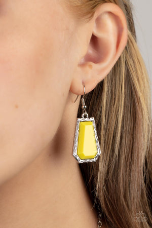 Paparazzi Stellar Heiress - Yellow Necklace