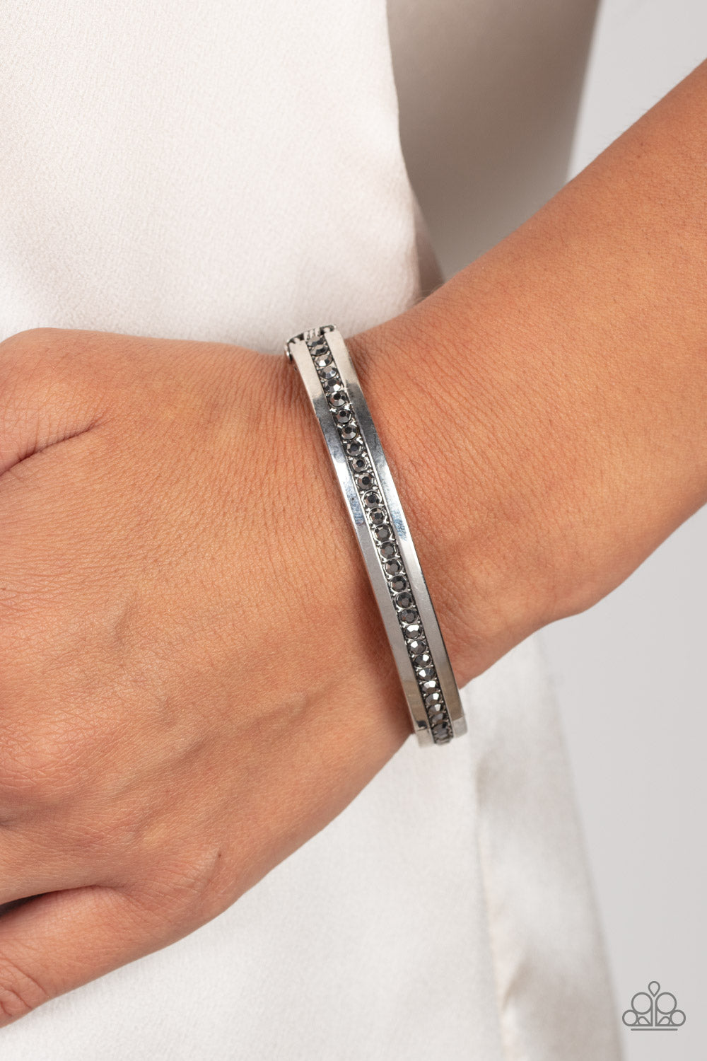 Paparazzi Urban Reign - Silver Bracelet