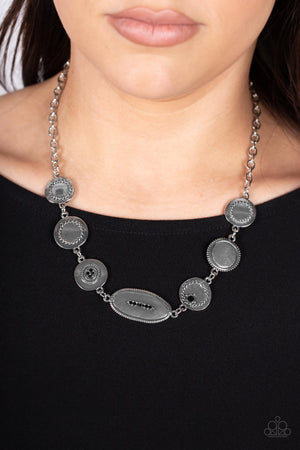 Paparazzi Uniquely Unconventional - Black Necklace