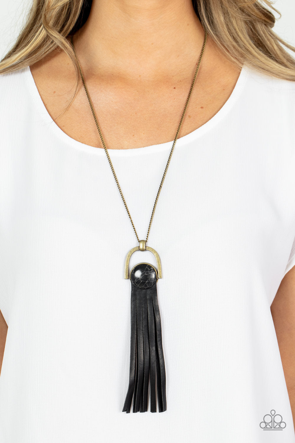 Paparazzi Winslow Wanderer - Brass Necklace